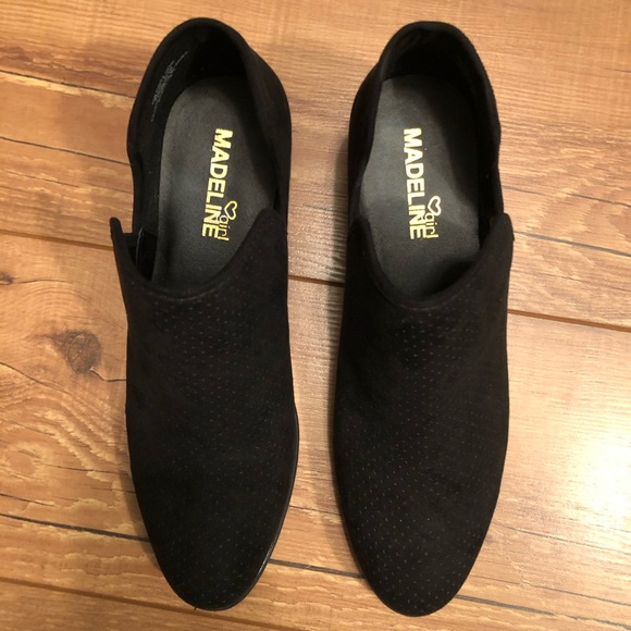 Madeline Girl Thistle sz 10M Black Ankle Bootie NWOB - Picture 2 of 8